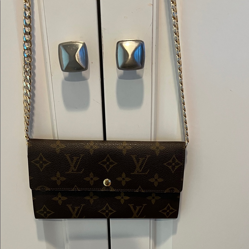 Louis Vuitton Brown Monogram Wallet - Picture 13 of 13